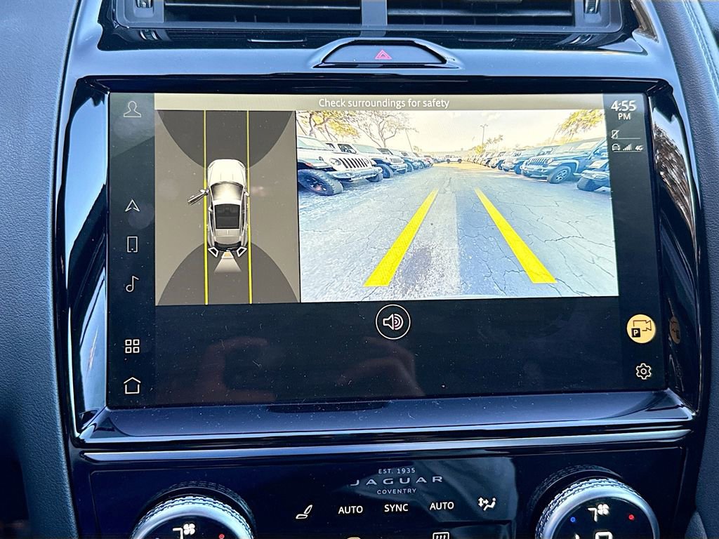 Used 2023 Jaguar E-PACE SE image 15