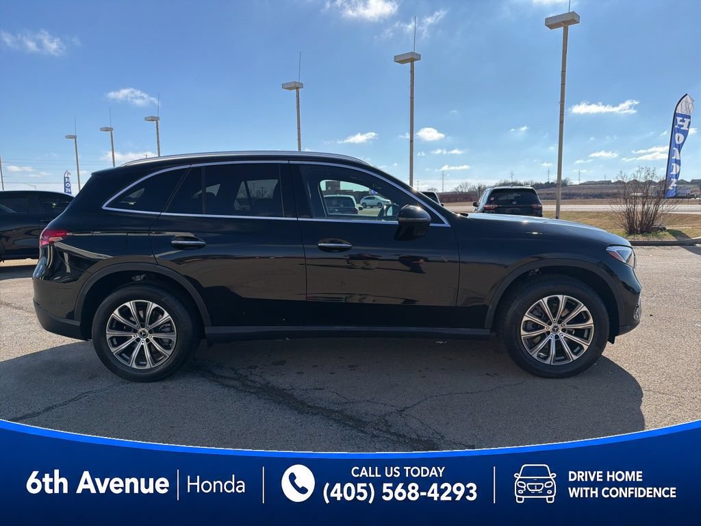 Used 2024 Mercedes-Benz GLC 300 4MATIC image 4