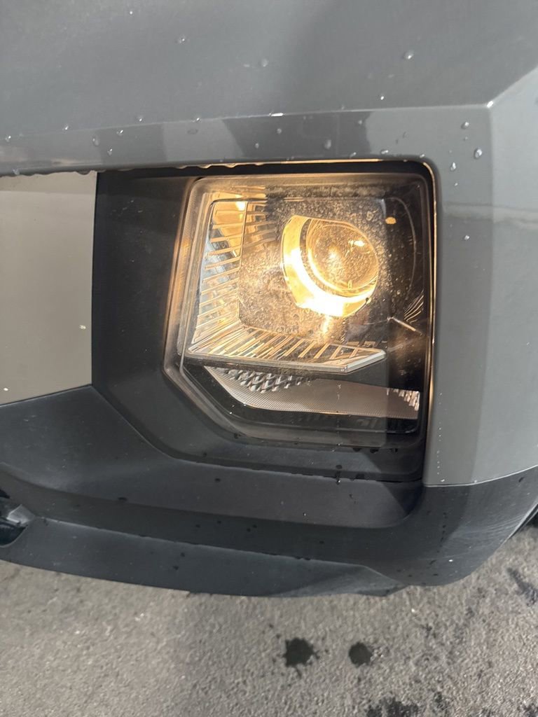 Used 2023 Hyundai Santa Cruz SEL image 3