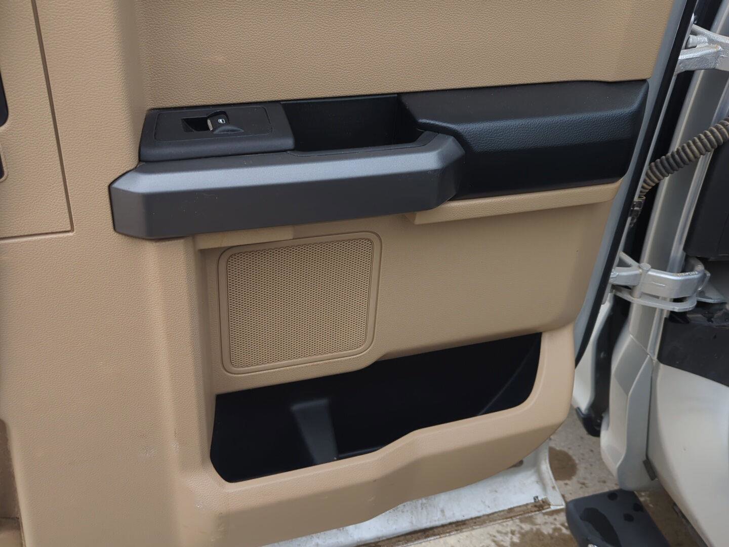 Used 2015 Ford F150 XLT w/ Equipment Group 301A Mid image 24