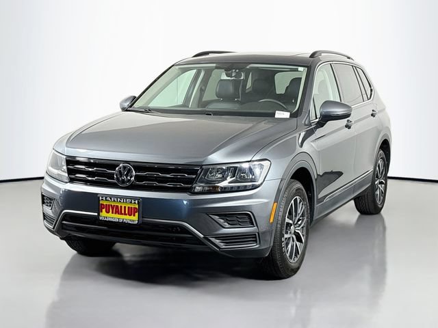 Certified 2020 Volkswagen Tiguan SE w/ Panoramic Sunroof Package AWD/4WD image 3