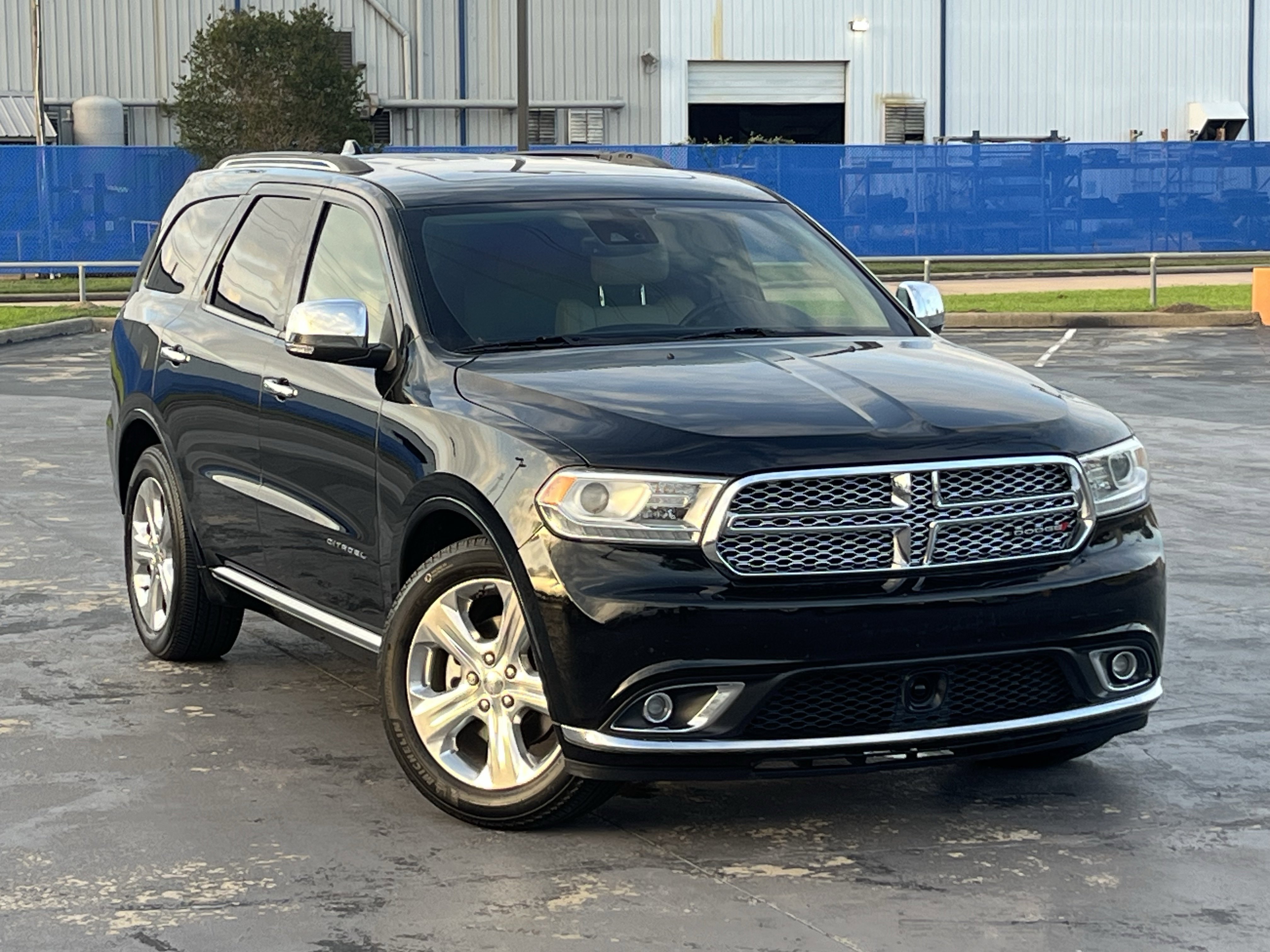 Used 2017 Dodge Durango Citadel w/ Technology Group image 3
