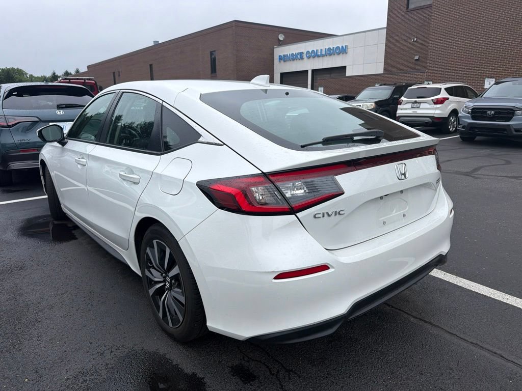 Used 2024 Honda Civic EX-L image 2