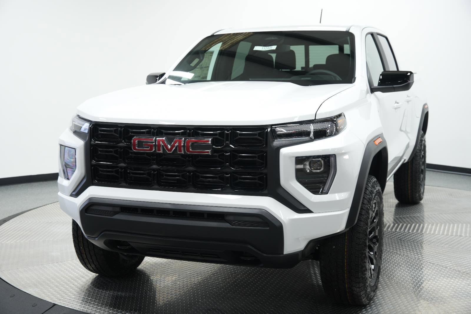 New 2026 GMC Canyon Elevation image 3