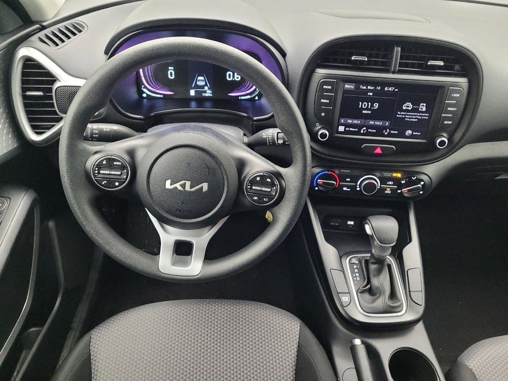 Used 2025 Kia Soul LX image 22