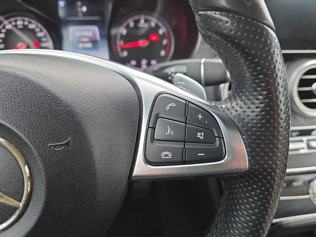 Used 2017 Mercedes-Benz C 300 4MATIC Cabriolet image 17