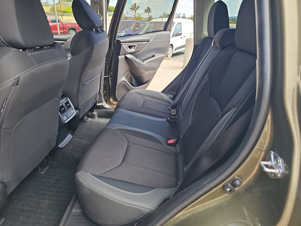Used 2024 Subaru Forester Premium AWD/4WD image 13