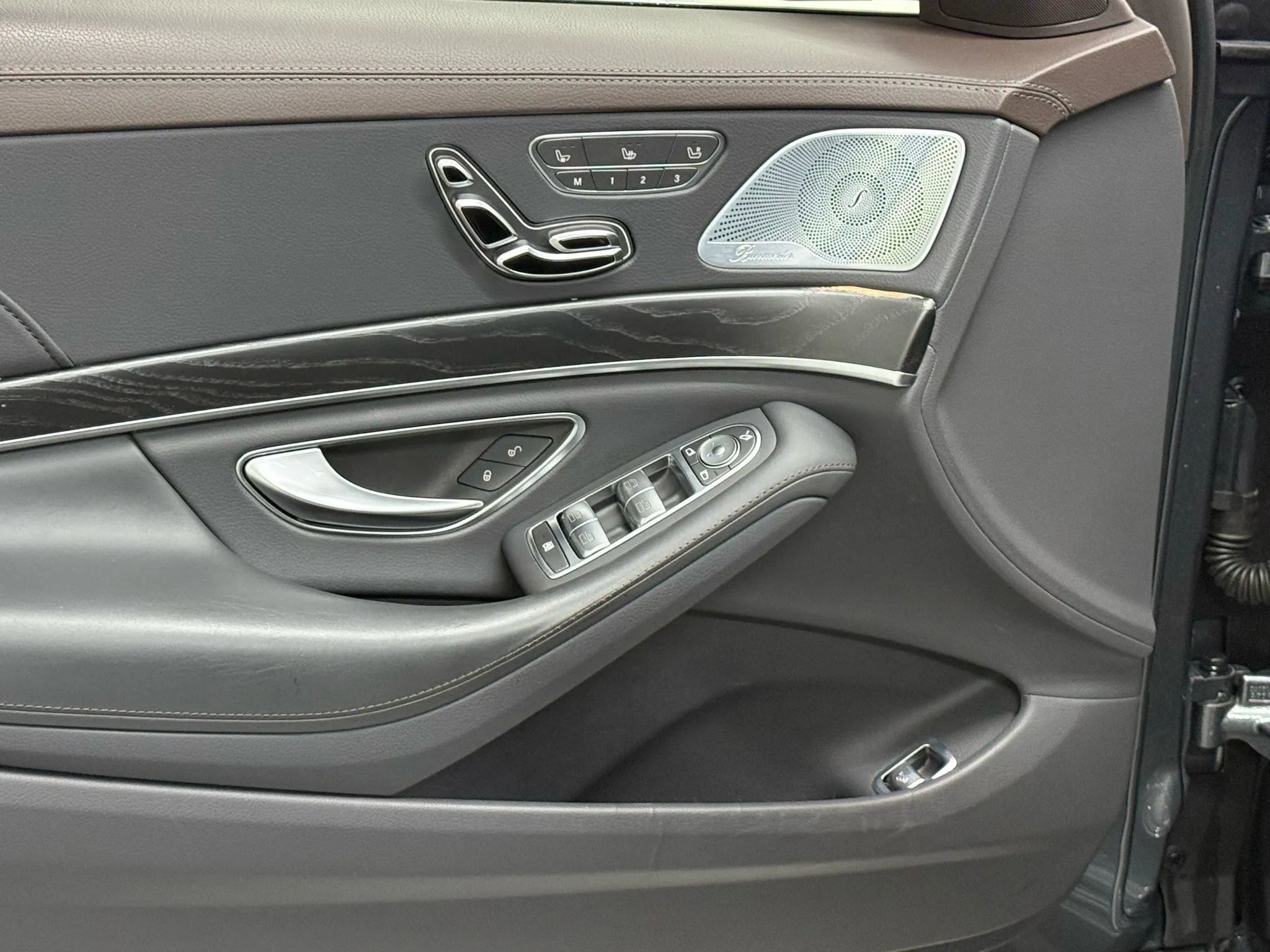 Used 2018 Mercedes-Benz S 560 4MATIC Sedan image 19