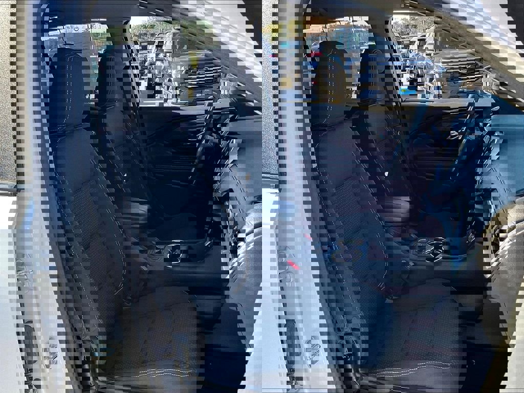 Used 2024 GMC Terrain SLE image 10