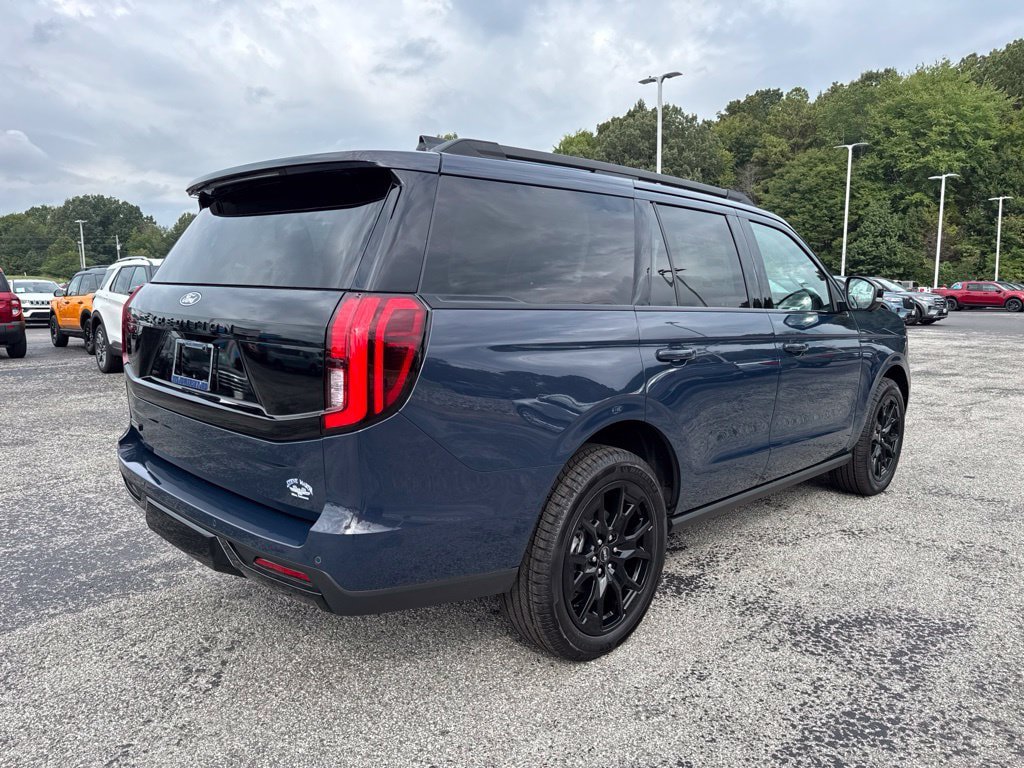 New 2027 Ford Expedition Platinum AWD/4WD image 6