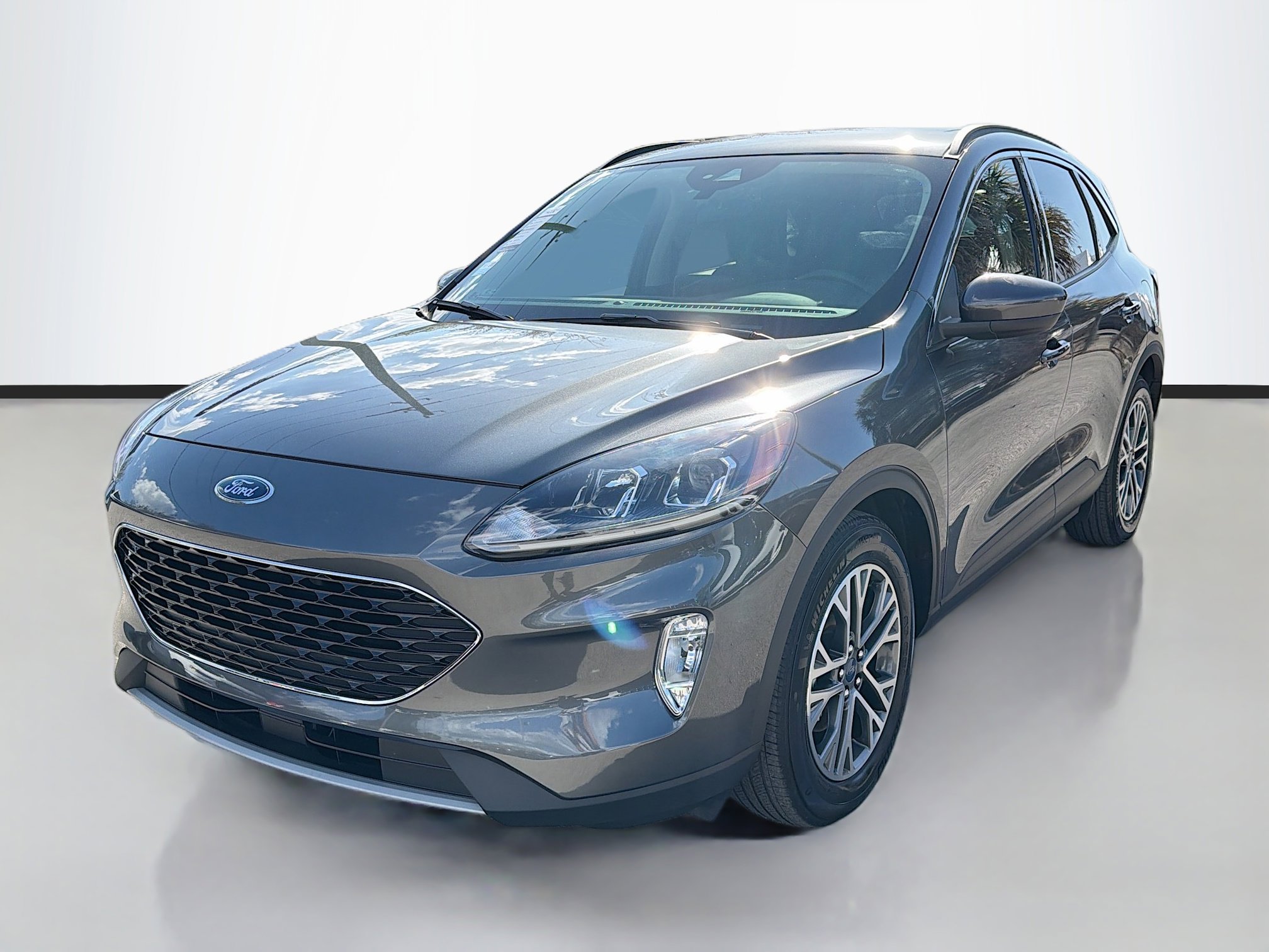 Used 2020 Ford Escape SEL image 7