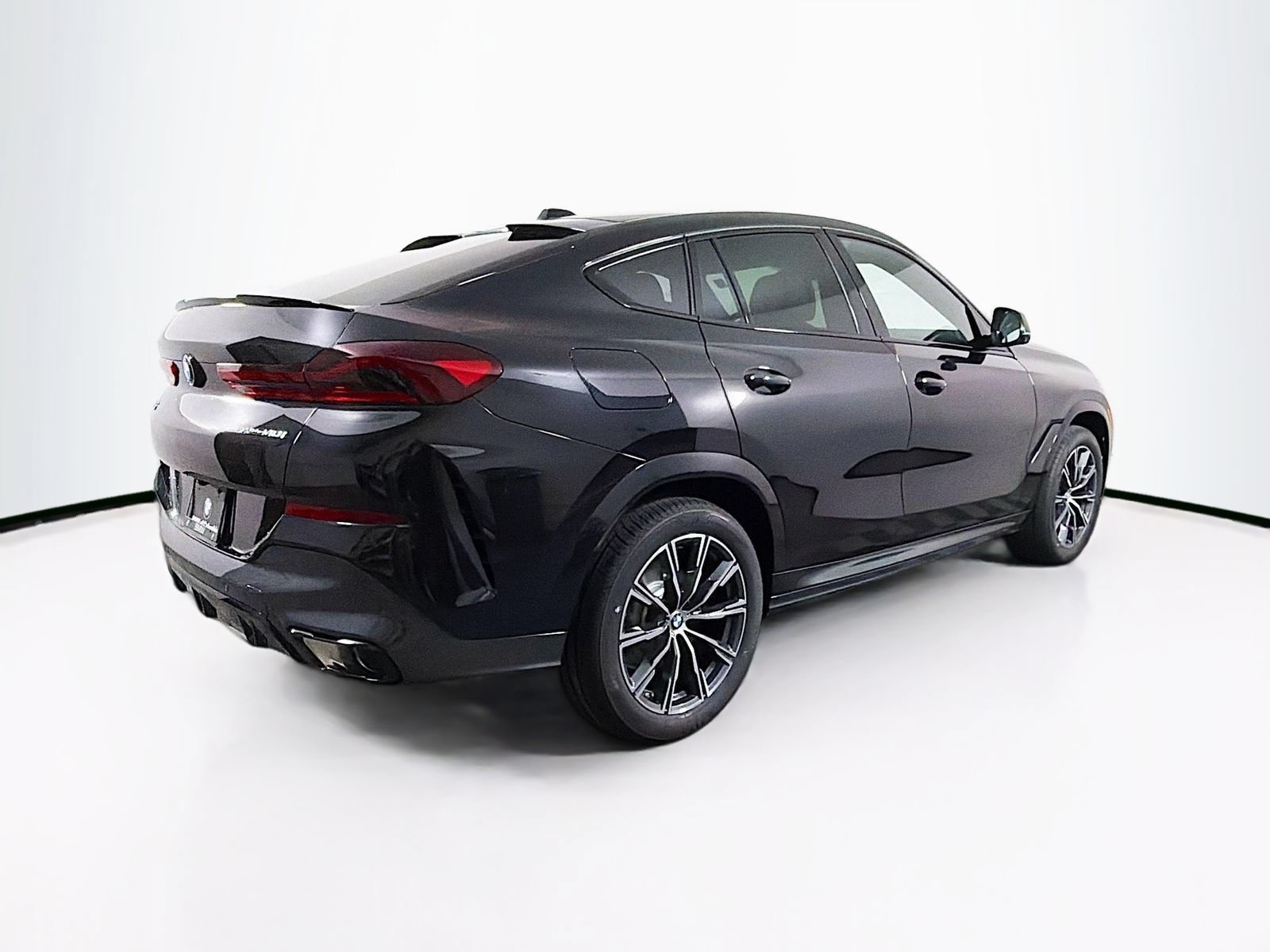New 2027 BMW X6 xDrive40i w/ Executive Package AWD/4WD image 7