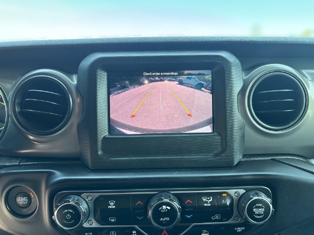 Used 2021 Jeep Wrangler Sport AWD/4WD image 17