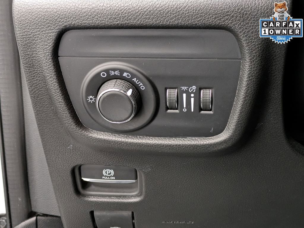Used 2024 Jeep Grand Cherokee Altitude image 21