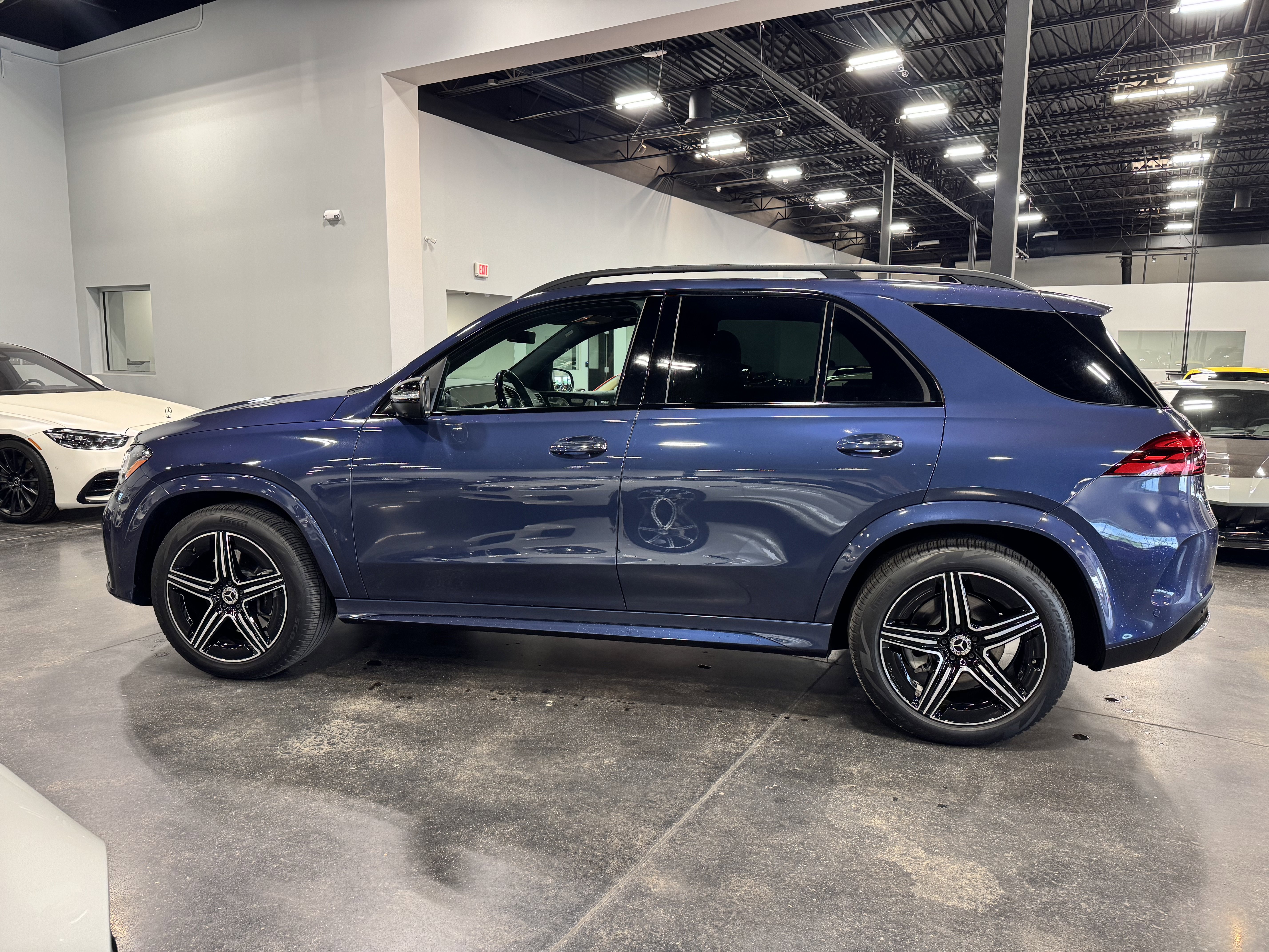 Used 2024 Mercedes-Benz GLE 350 4MATIC image 6
