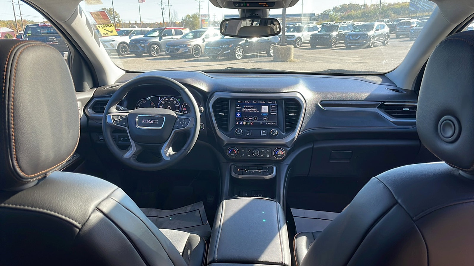 Used 2023 GMC Acadia AT4 w/ Technology Package image 14