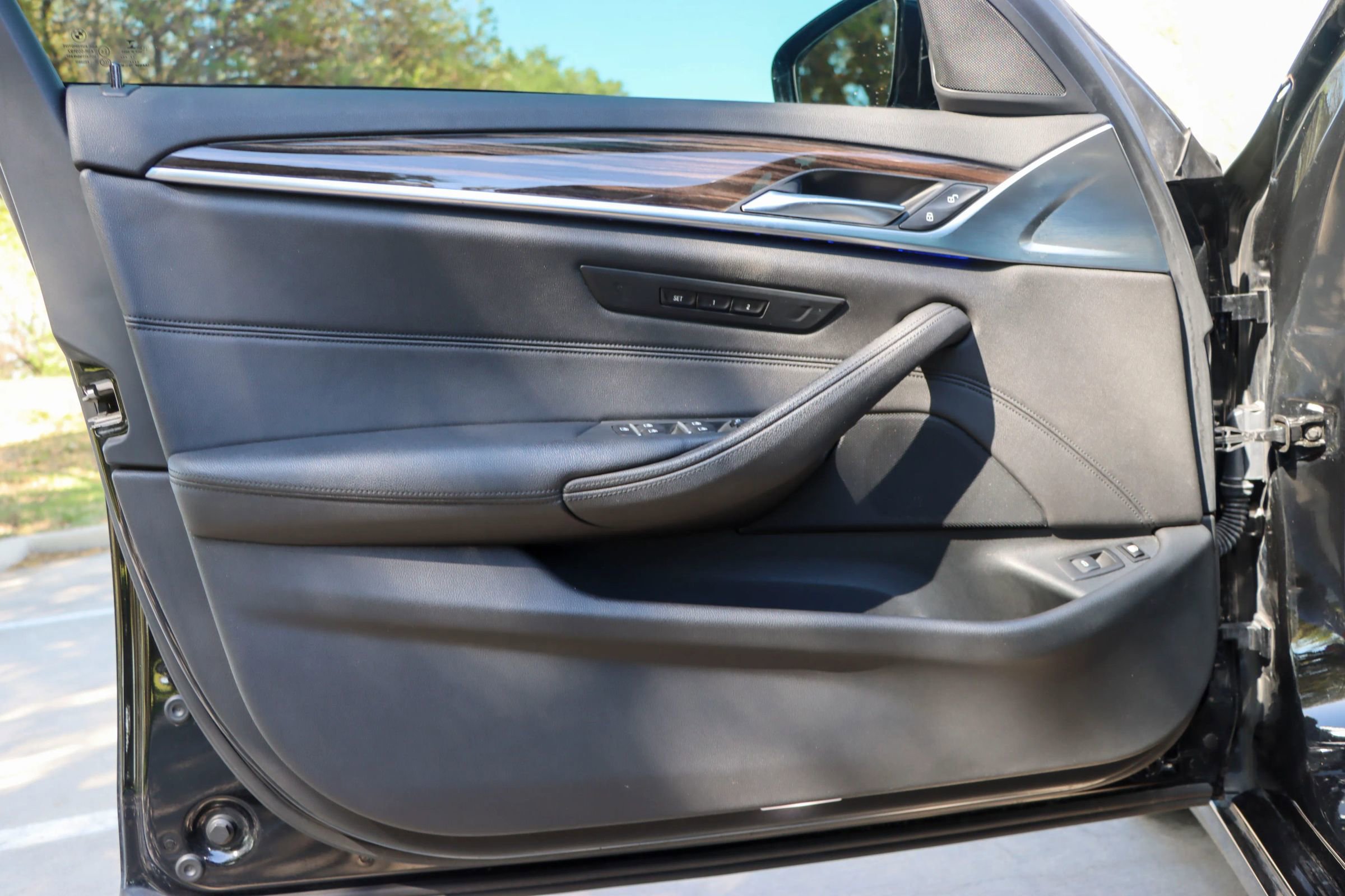 Used 2018 BMW 530e image 13
