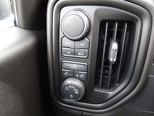 Certified 2022 Chevrolet Silverado 1500 Custom image 24