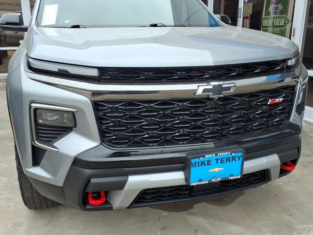 Used 2024 Chevrolet Traverse Z71 image 7