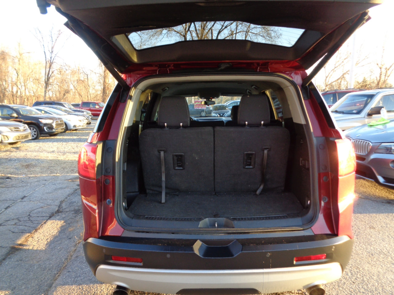 Used 2017 GMC Acadia SLE w/ Driver Alert Package I image 27