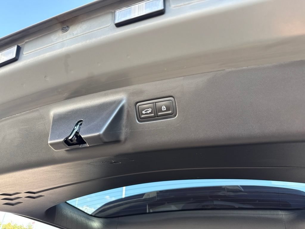 Used 2025 Hyundai Santa Fe Limited AWD/4WD image 47