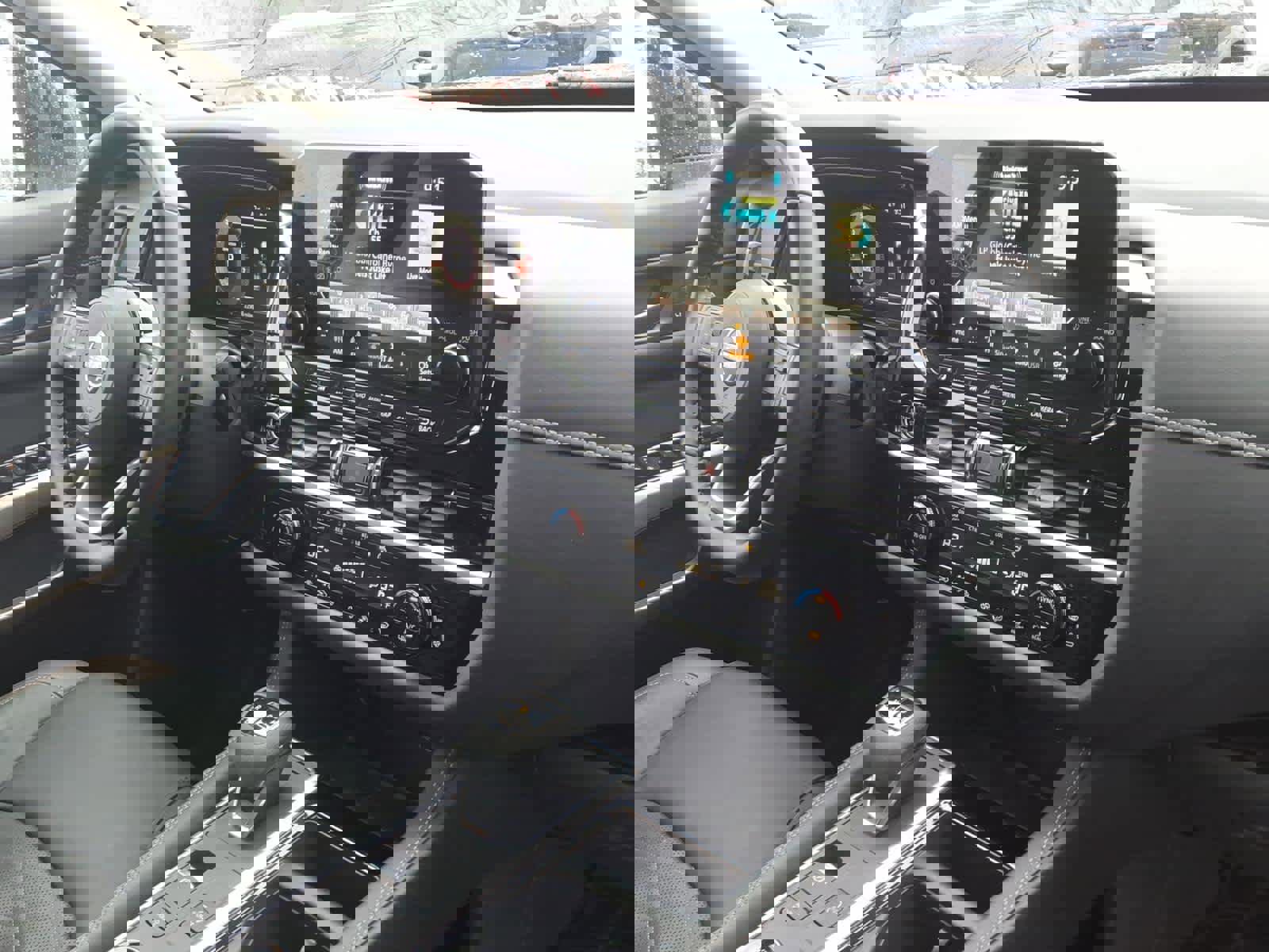 Used 2023 Nissan Pathfinder Platinum w/ Cargo Package image 20