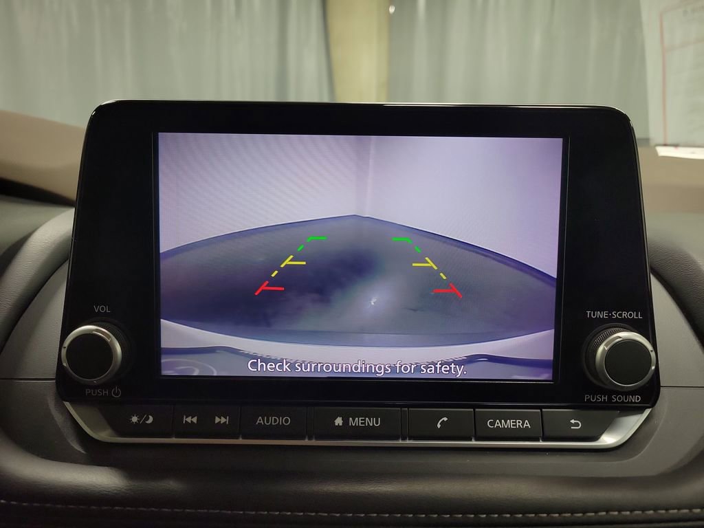 Used 2023 Nissan Rogue S FWD image 19