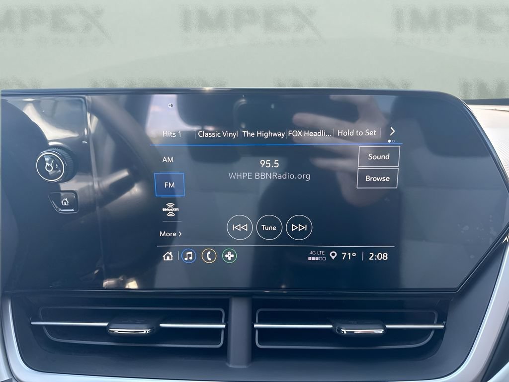 Used 2026 Chevrolet Trax LS FWD image 16