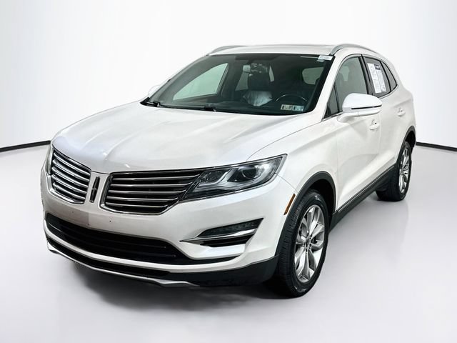 Used 2018 Lincoln MKC Select w/ Select Plus Package AWD/4WD image 3