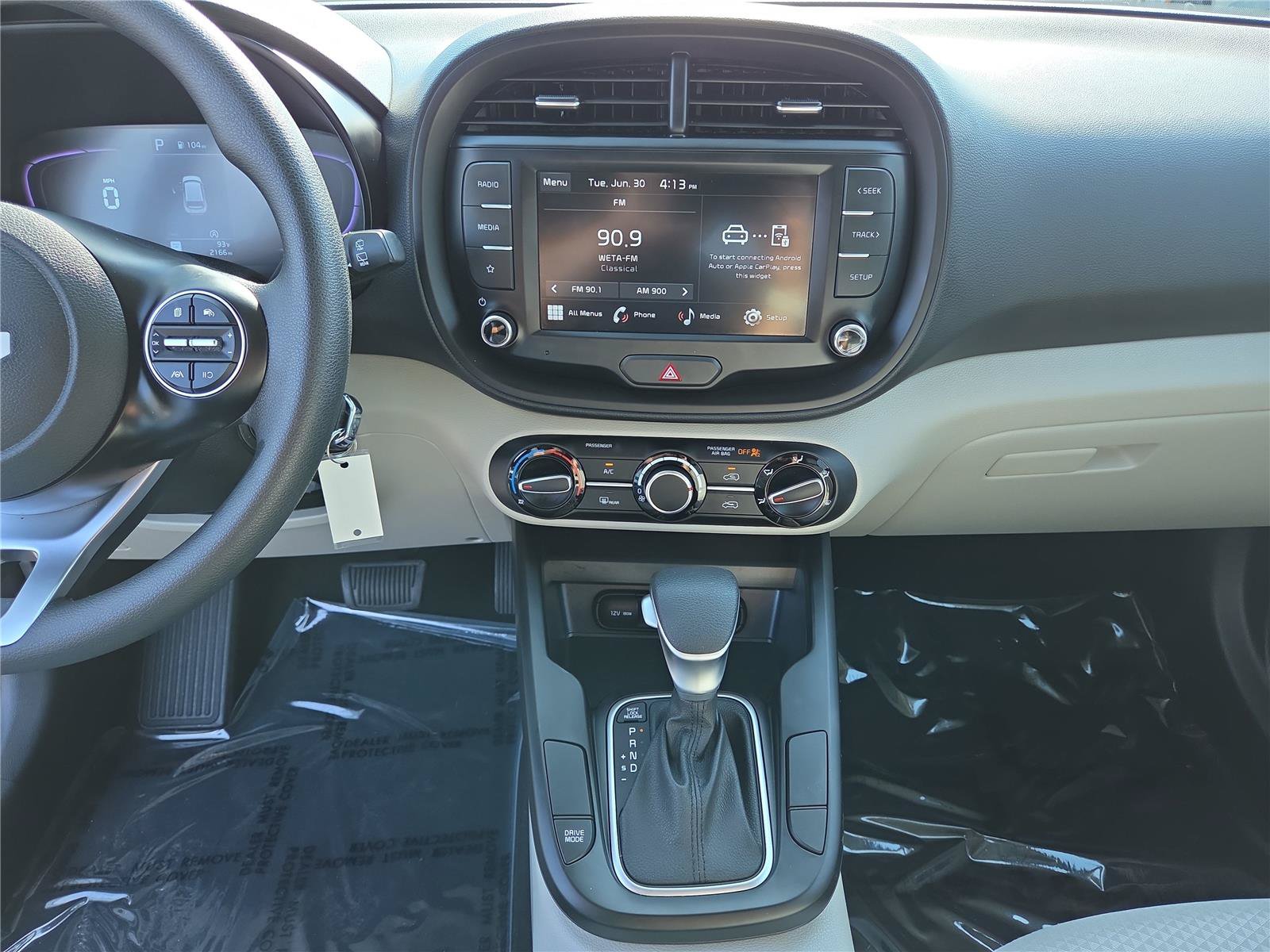 Certified 2024 Kia Soul LX FWD image 18