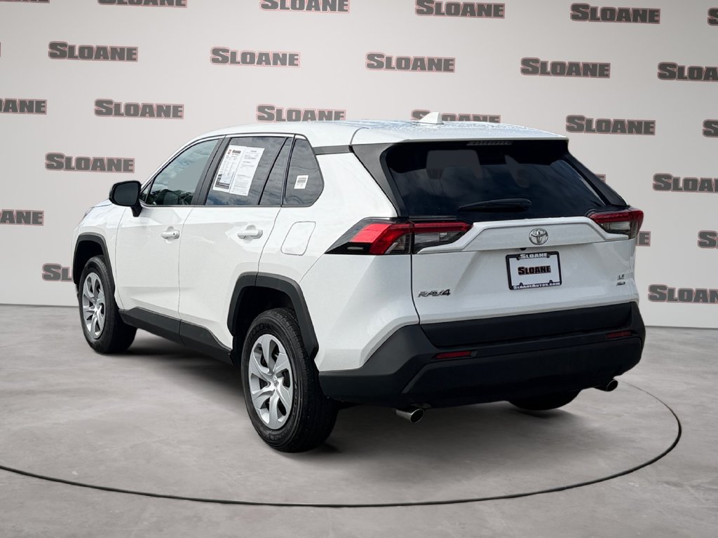 Used 2025 Toyota RAV4 LE AWD/4WD image 3