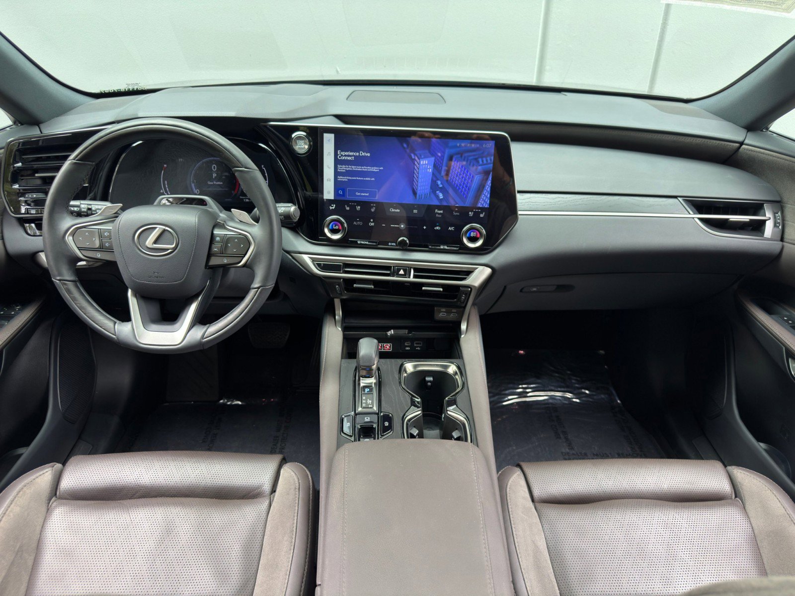 Used 2023 Lexus RX 350 w/ Luxury Package image 13