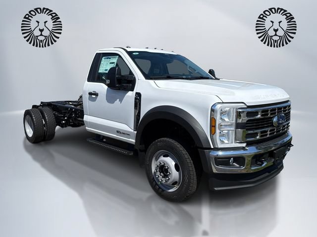 New 2026 Ford F550 4x4 Regular Cab Super Duty image 3
