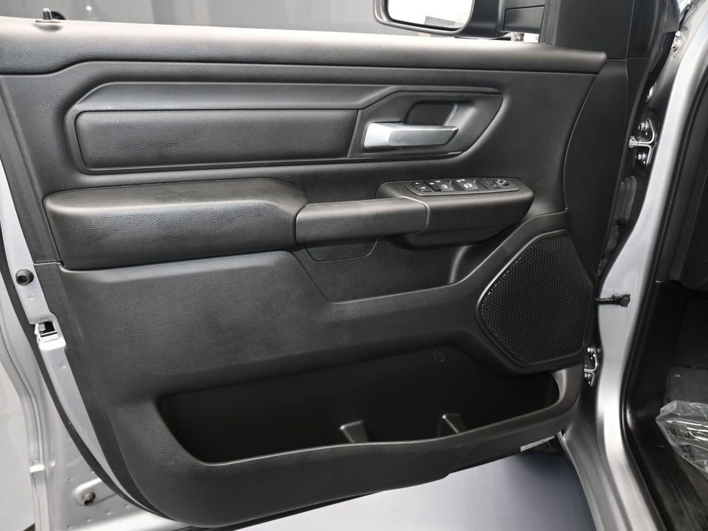 Used 2024 RAM 1500 Tradesman w/ Night Edition image 11