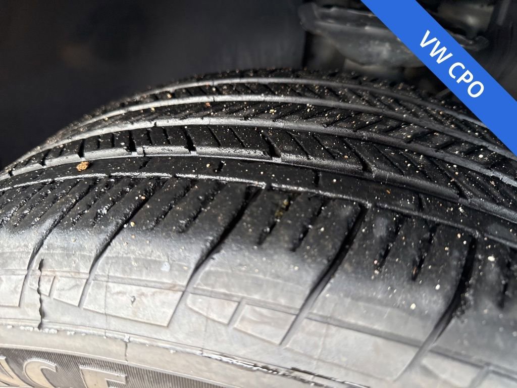 Certified 2022 Volkswagen Atlas Cross Sport SE AWD/4WD image 28