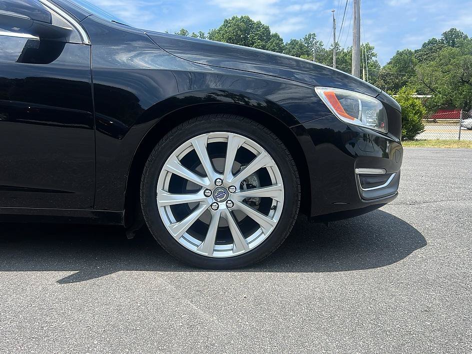 Used 2016 Volvo S60 T5 Inscription Platinum FWD image 24