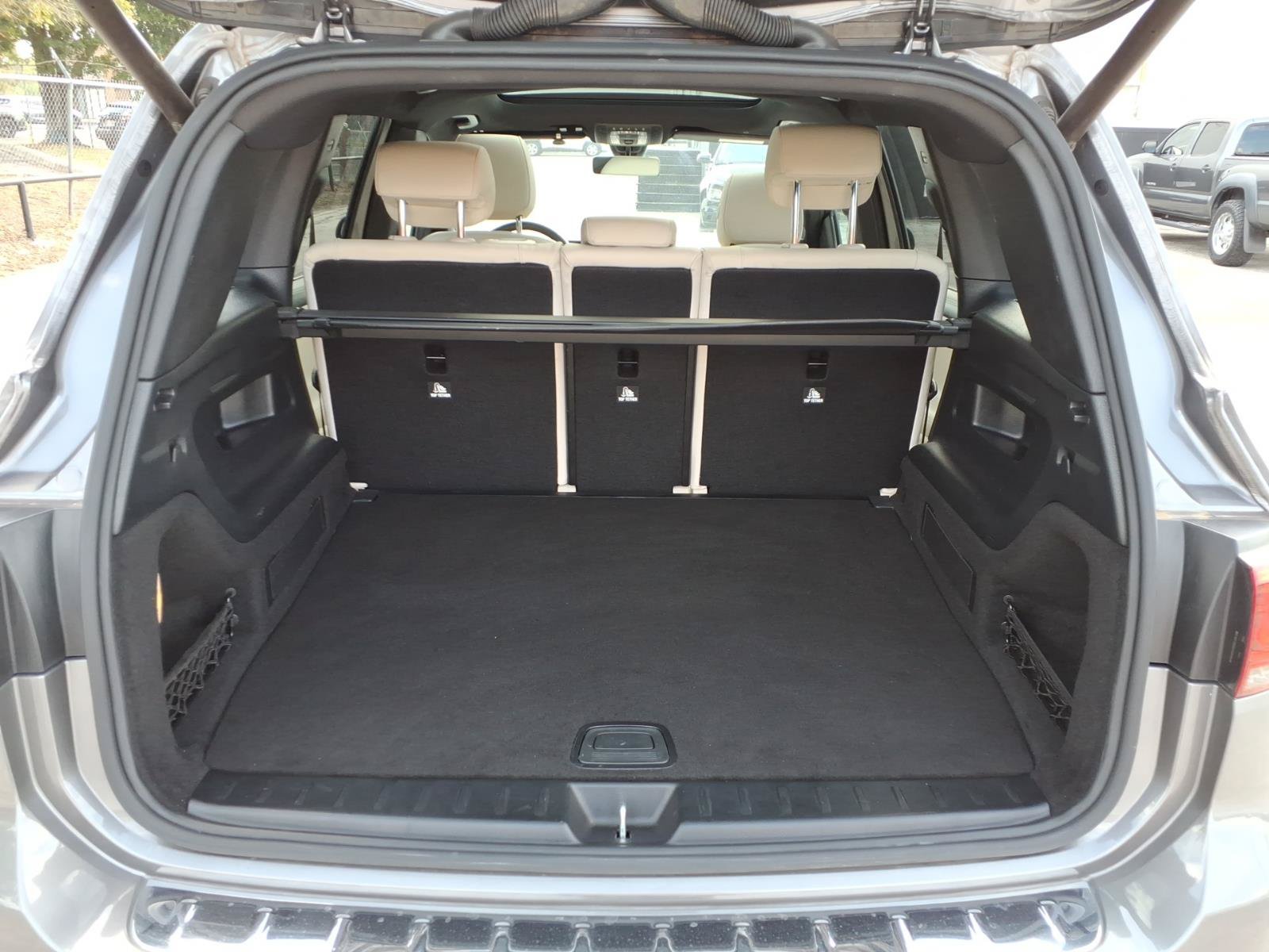 Used 2023 Mercedes-Benz GLB 250 4MATIC image 8