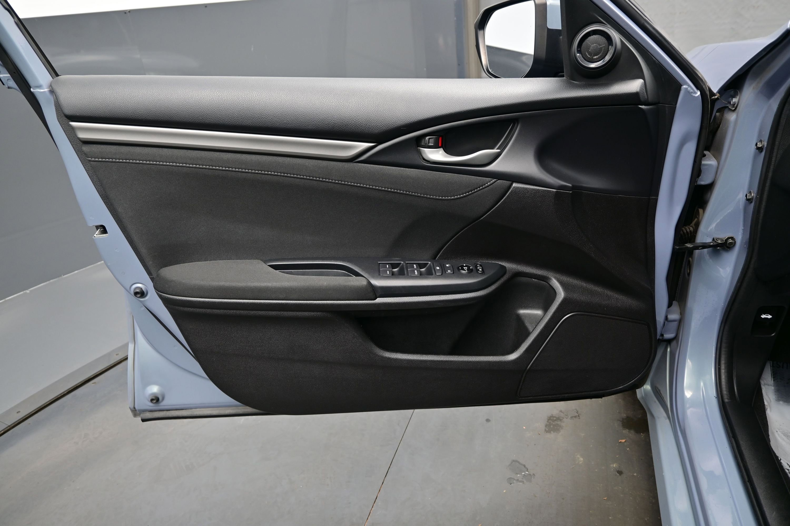 Used 2017 Honda Civic EX image 9