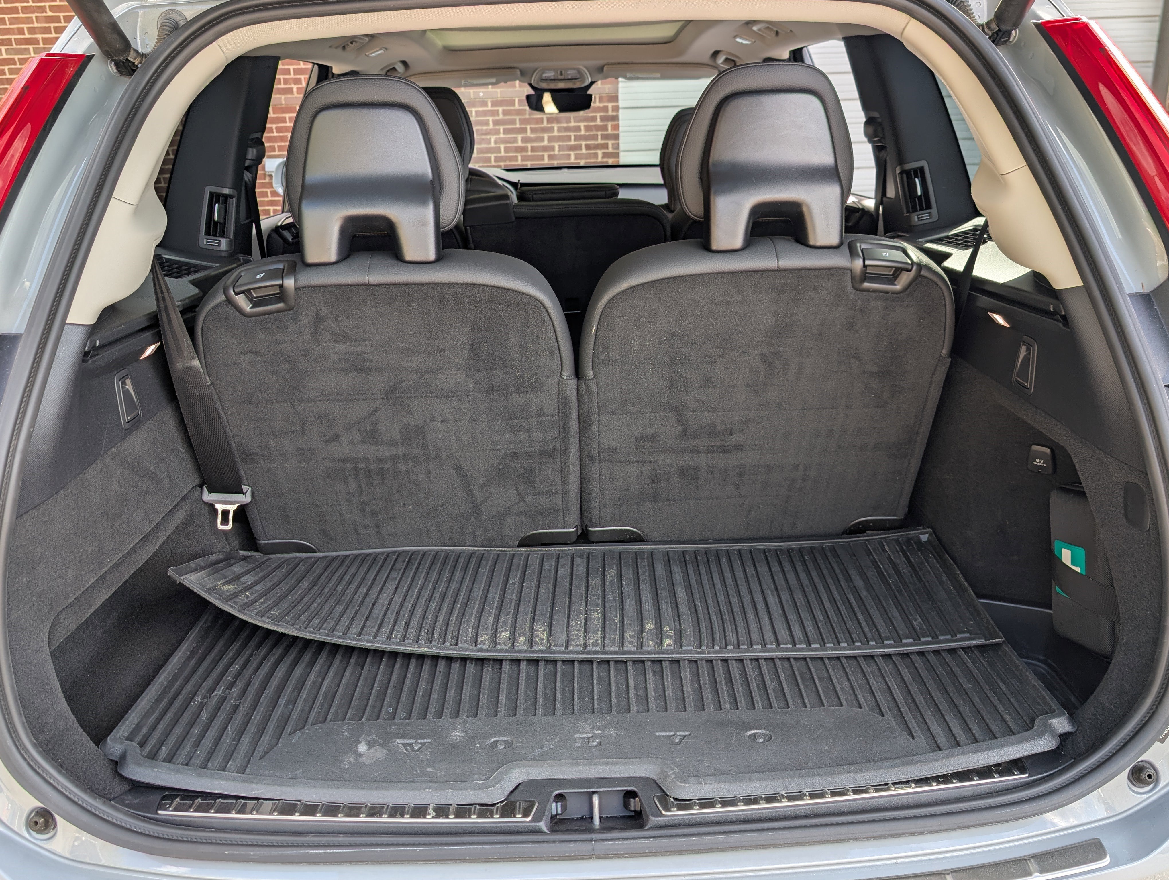 Used 2024 Volvo XC90 T8 Plus w/ Protection Package Premier image 19