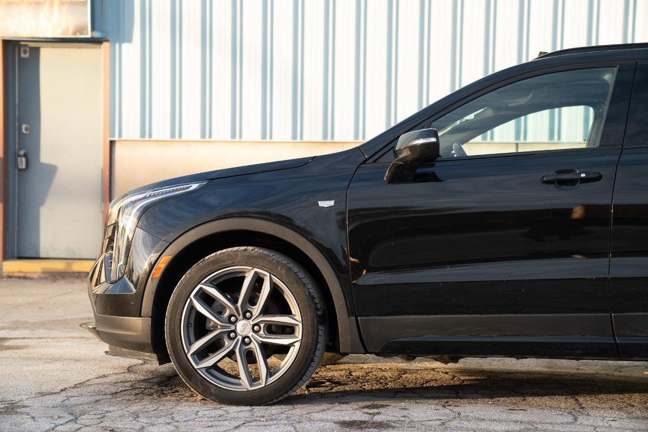 Used 2023 Cadillac XT4 Sport image 7