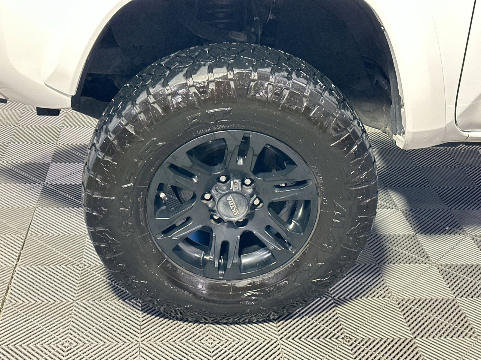 Used 2020 Toyota Tacoma SR5 image 12