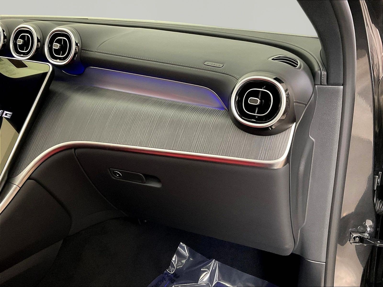Certified 2025 Mercedes-Benz GLC 43 AMG 4MATIC image 26