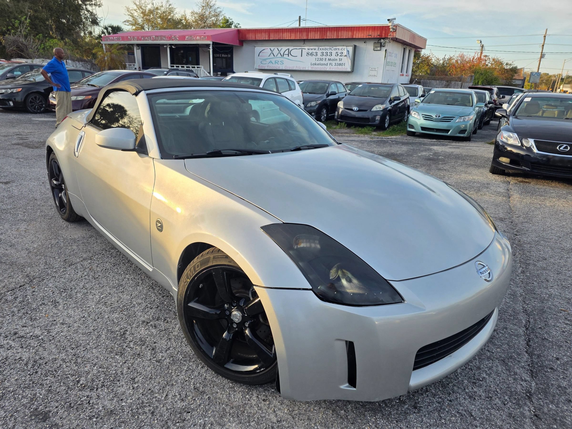 Used 2007 Nissan 350Z Enthusiast RWD image 19