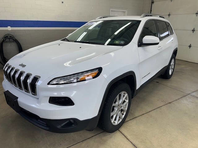 Used 2017 Jeep Cherokee Latitude w/ Comfort & Sound Group image 3