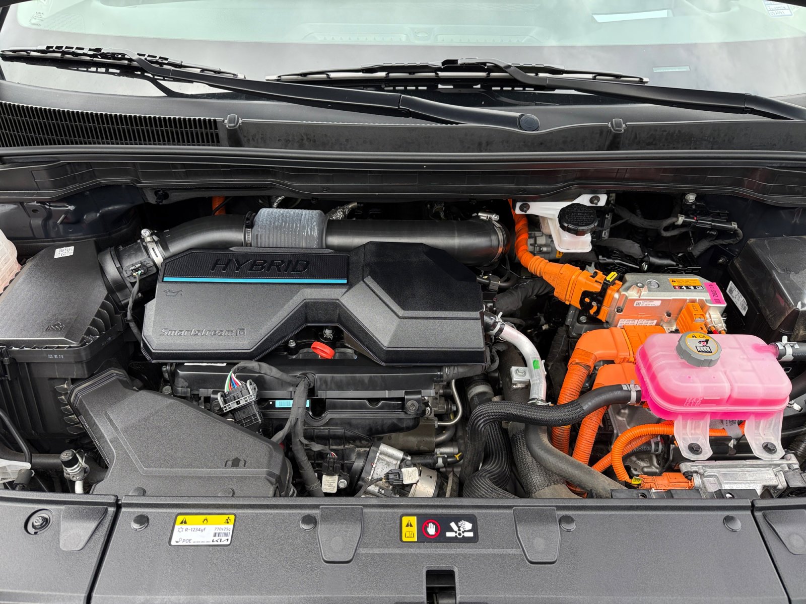 Used 2025 Kia Carnival SX Prestige image 21