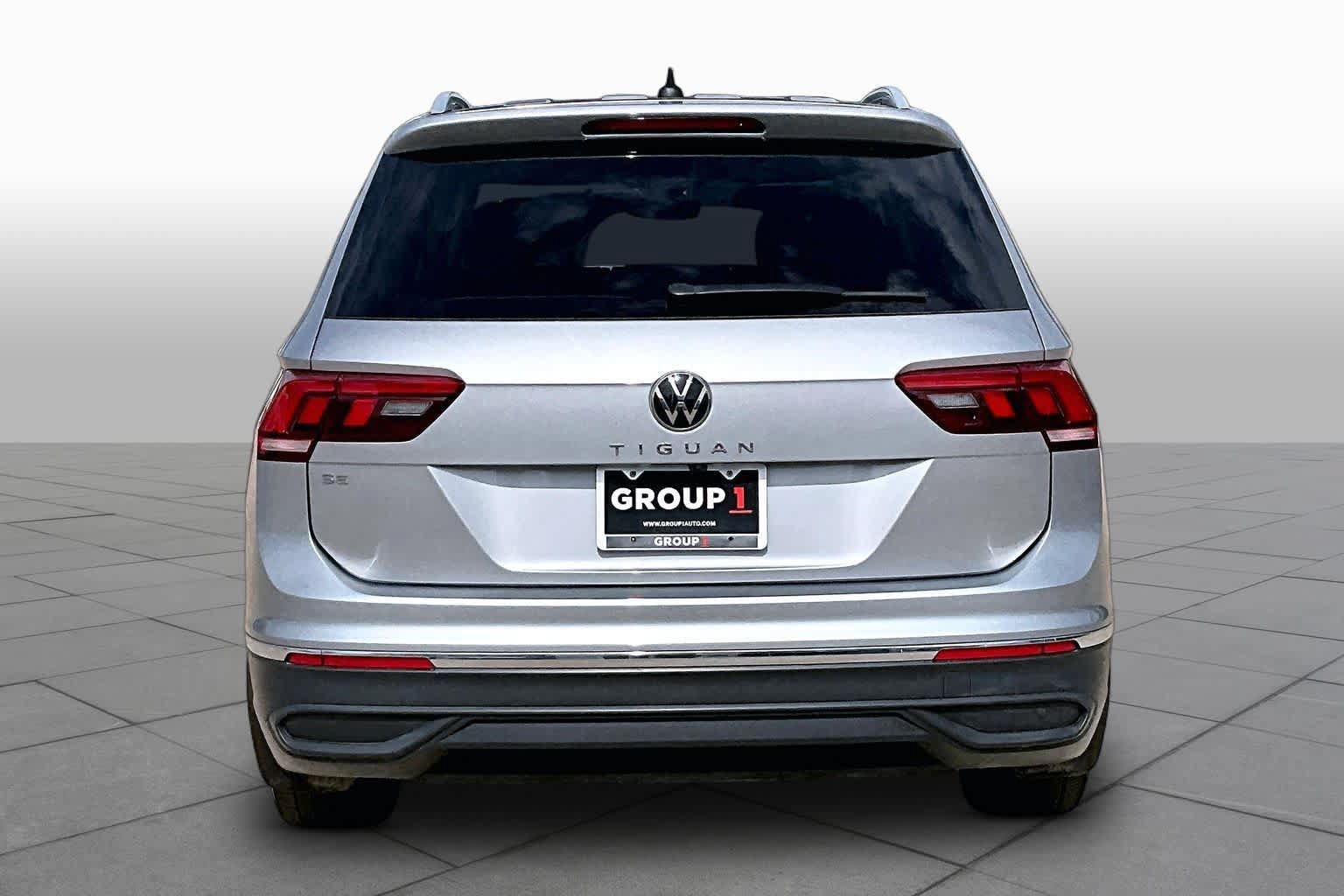 Used 2022 Volkswagen Tiguan SE FWD image 5
