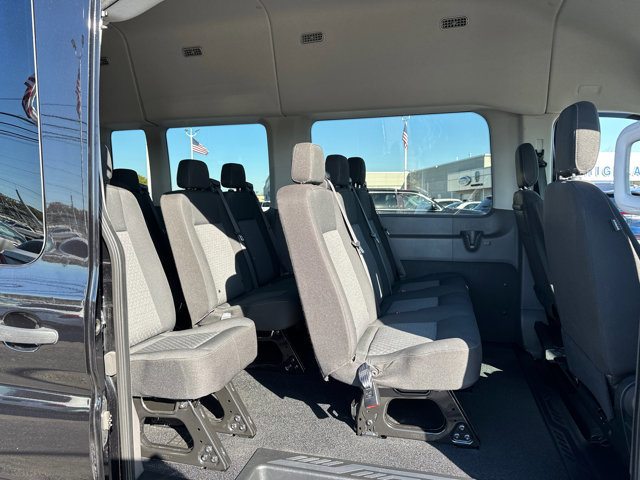 Used 2023 Ford Transit 350 XL image 30
