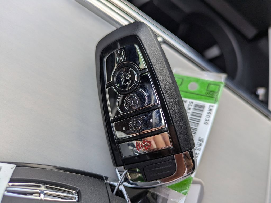 New 2026 Lincoln Navigator Reserve w/ Jet Appearance Package AWD/4WD image 37