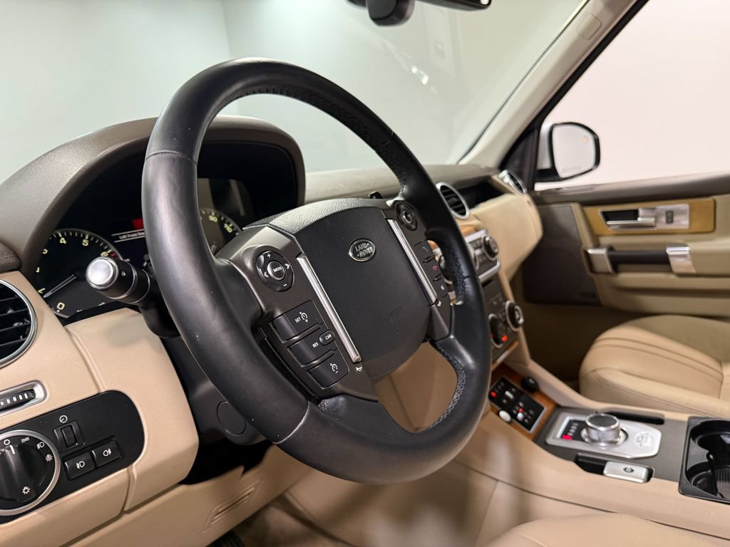 Used 2016 Land Rover LR4 HSE AWD/4WD image 77