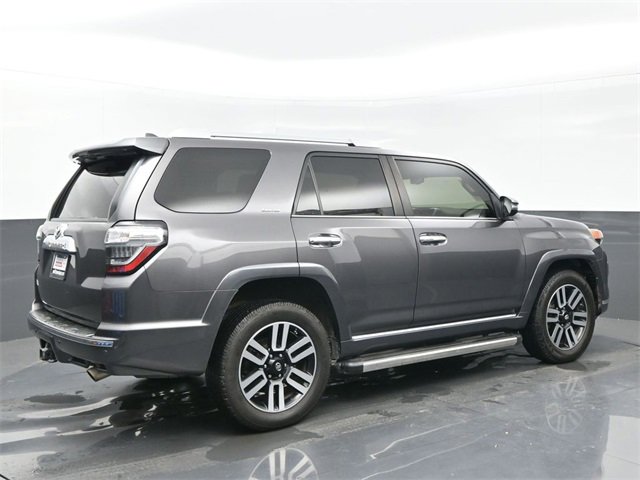 Used 2018 Toyota 4Runner SR5 image 6